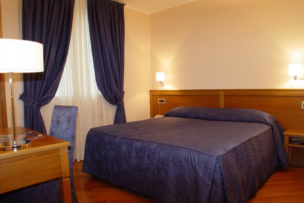 Hotel Iris Janov Pokoj fotografie