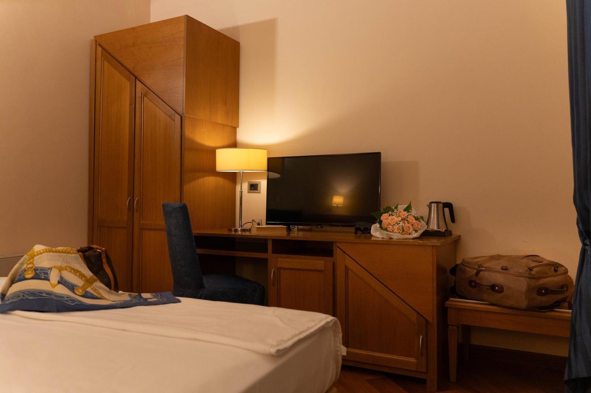 Hotel Iris Janov Exteriér fotografie